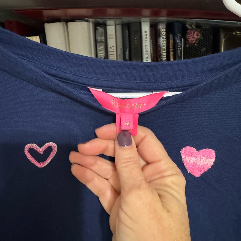 Lilly Pulitzer heart sweatshirt - Picture 3 of 3